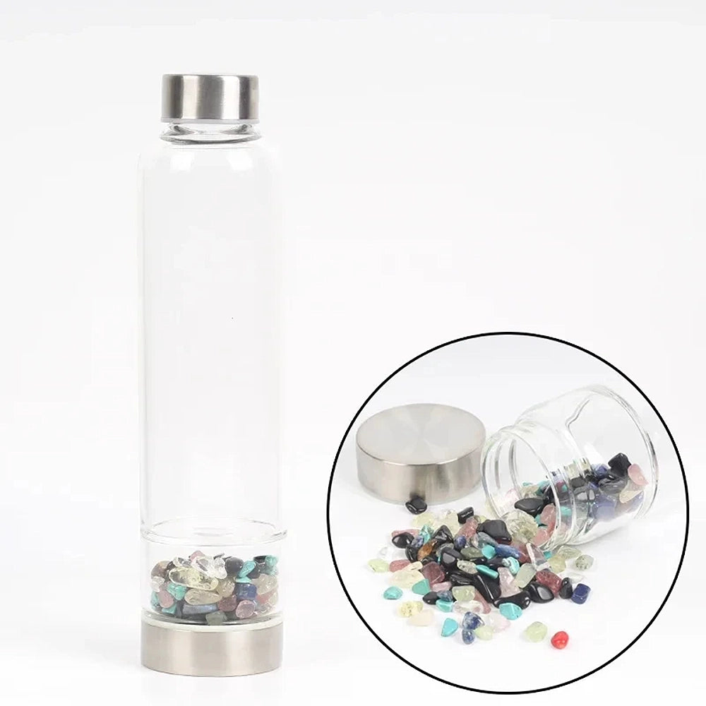 gourde en verre avec pierres colorées
