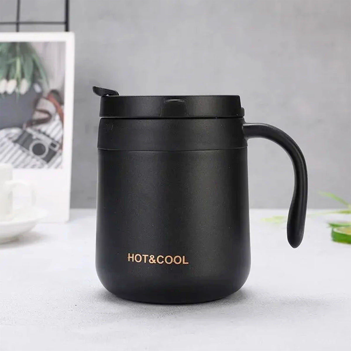 gourde mug isotherme noire avec poignée